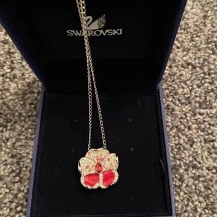 Swarovski Long Flower Necklace With Clear And Pink Crystals. Comes In Box